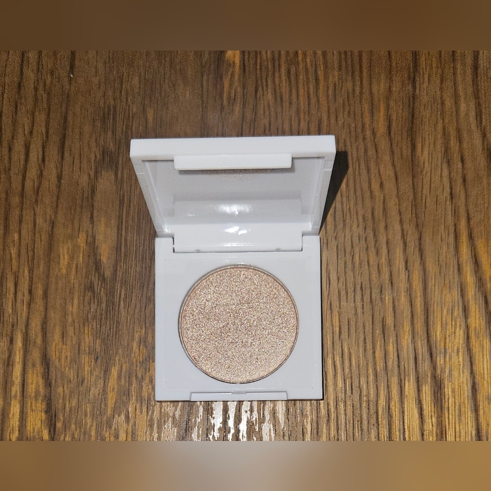Just Ximena Highlighter In Satin Sand 0.07oz BNIB